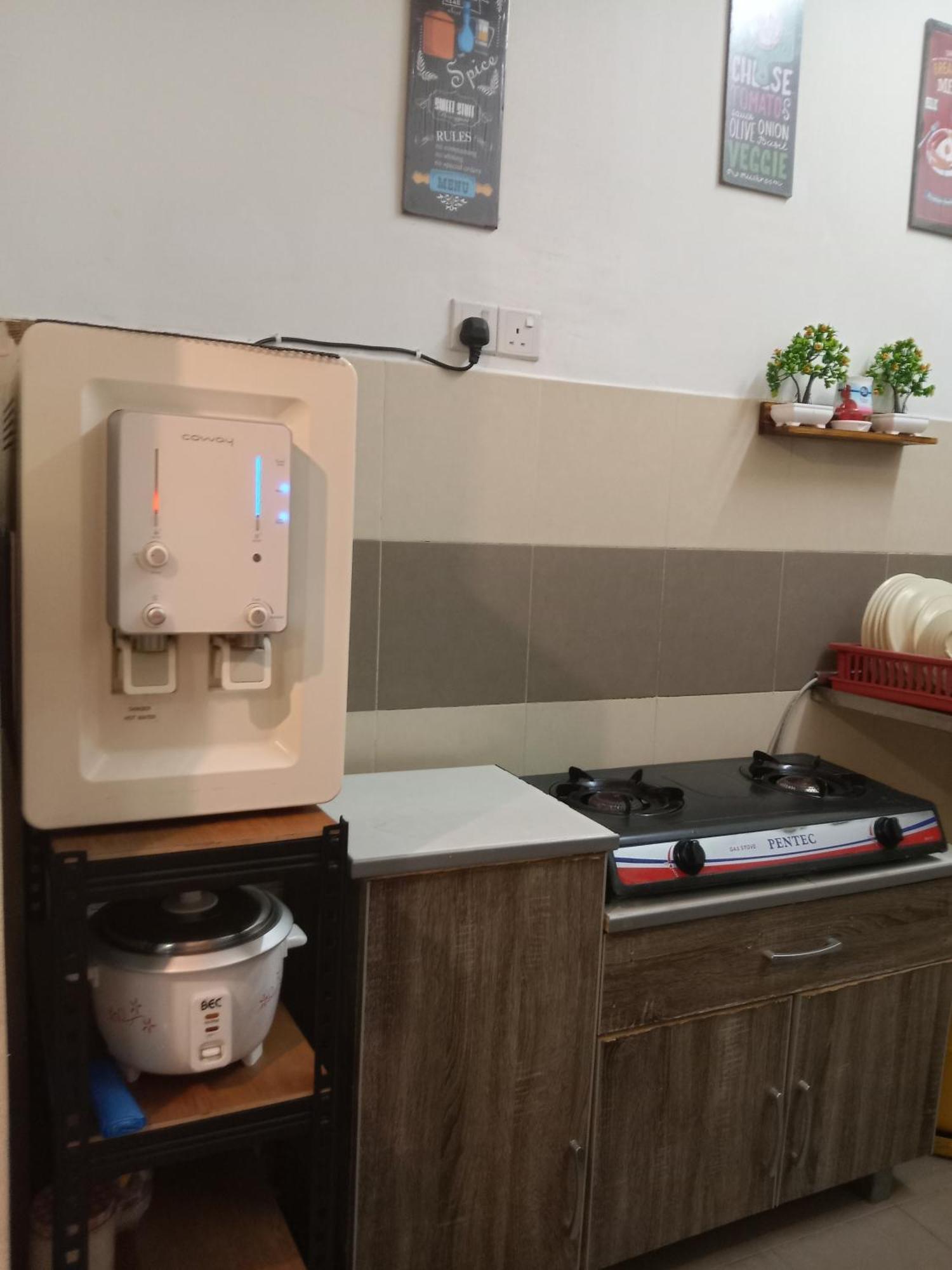 Homestay Kuala Terengganu Rose House Pantai Batu Buruk Exterior foto